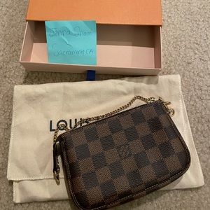 SOLD Louis Vuitton mini Pochette